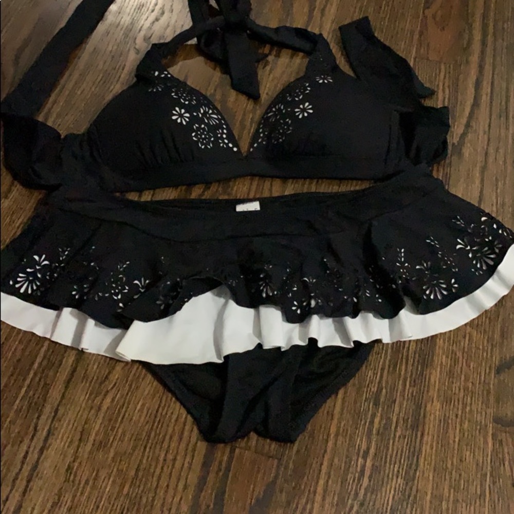 Liz Claiborne bathing suit